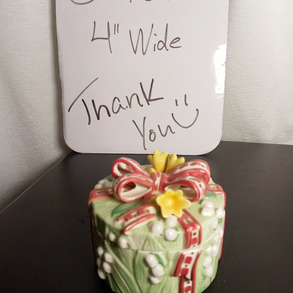 Fitz & Floyd Covered Trinket Bowl Dish Flowers Lilies Ribbon - Picture 3 of 6